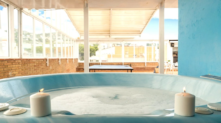 Jacuzzi